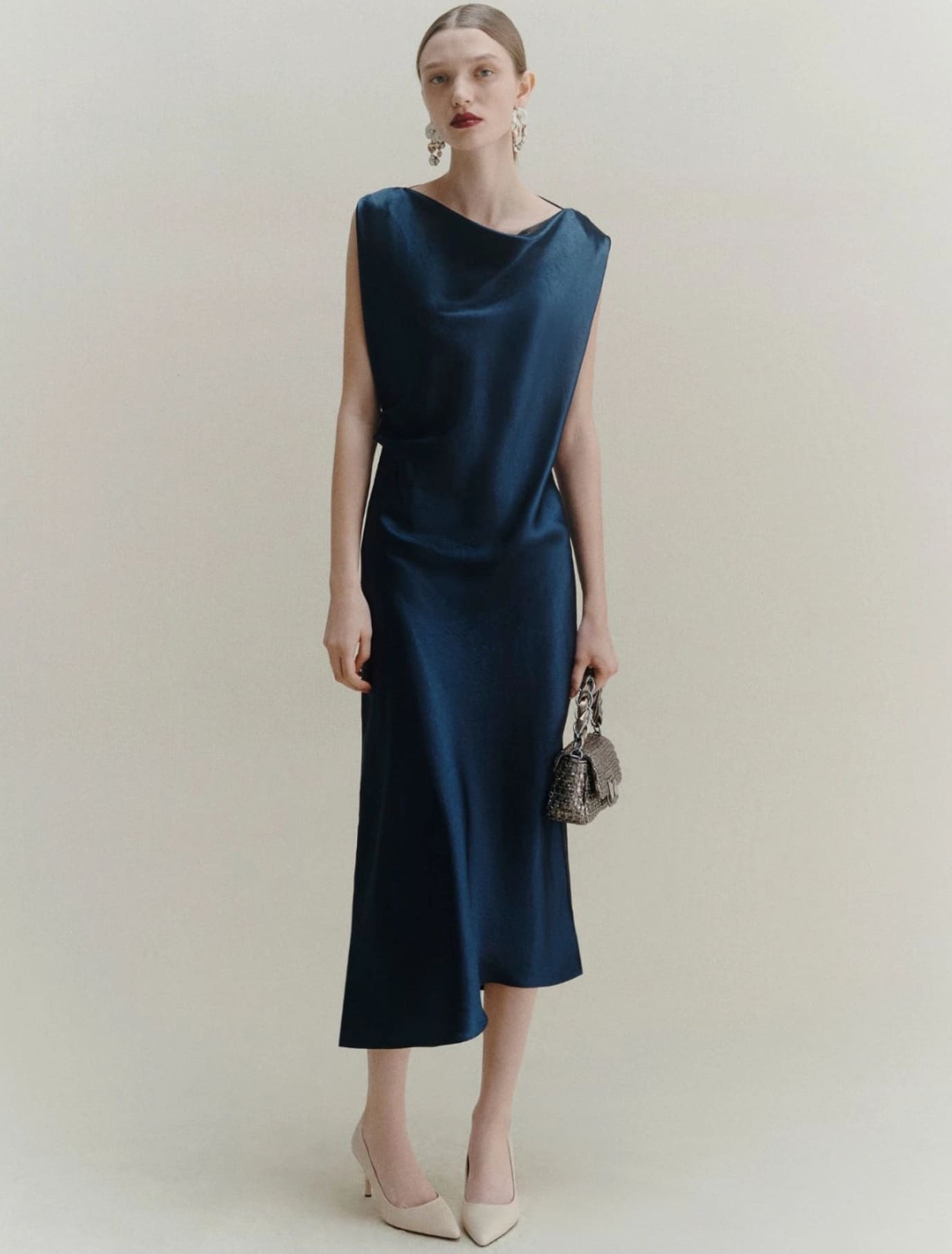 3_HP_Carousel_UnforgettableLooks_FW25_Marella - Marella
