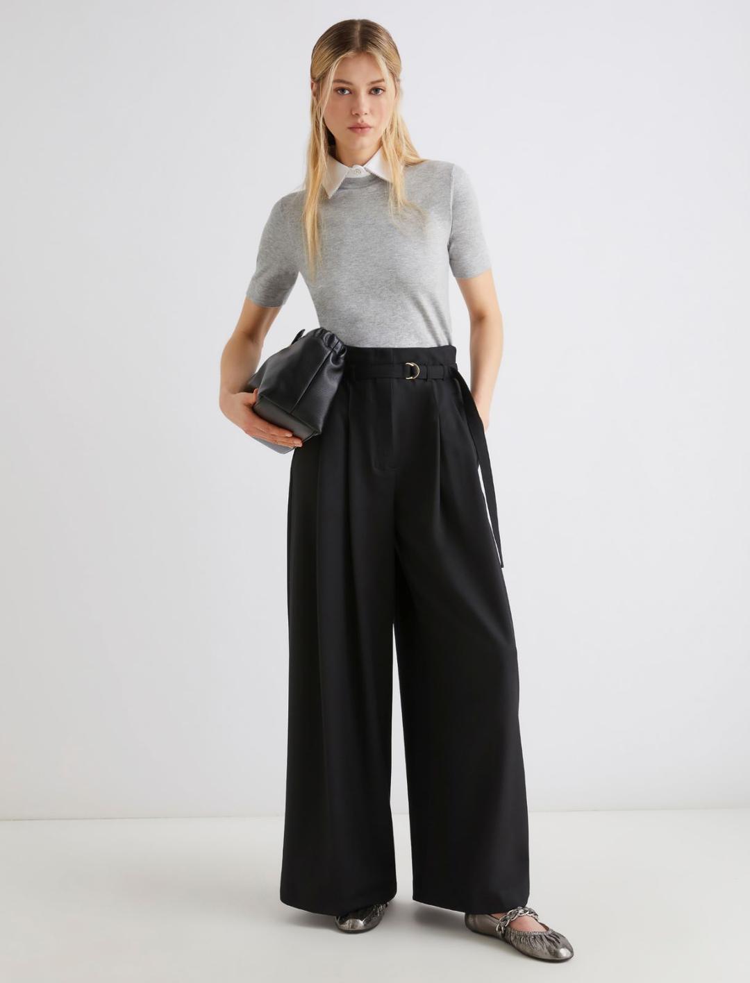 T-shirt con collo rimovibile e cristalli | Marella T-shirt con collo rimovibile e cristalli | Marella