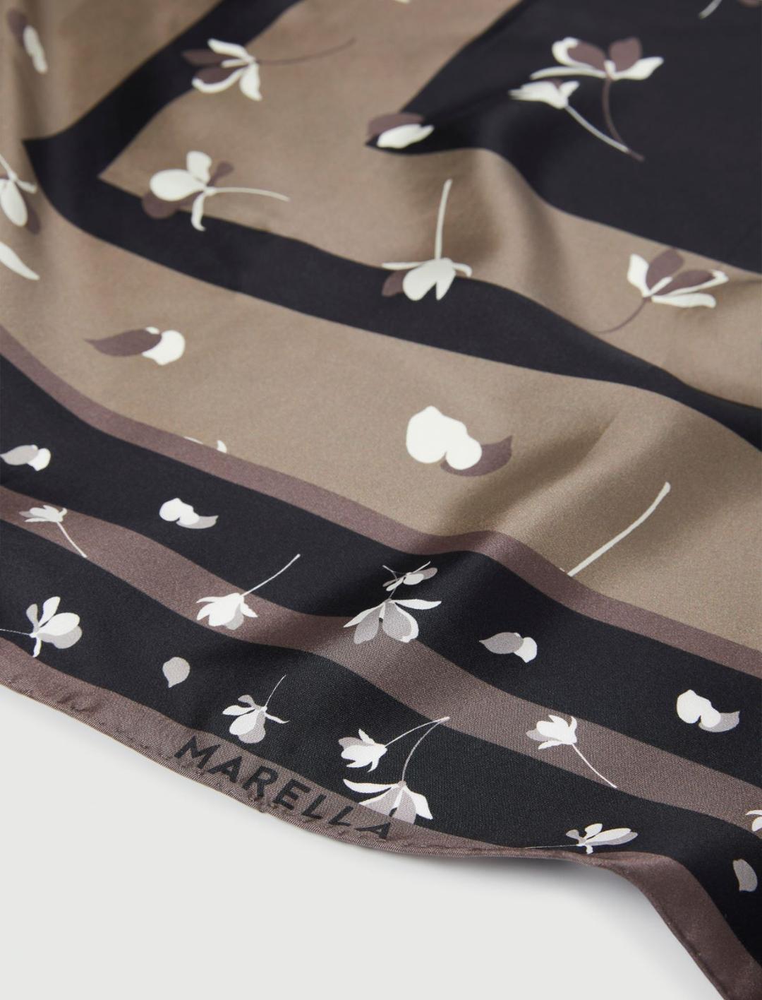 Foulard in seta stampata | Marella Foulard in seta stampata | Marella