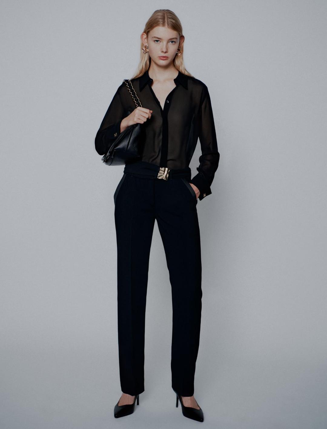 Camicia in georgette | Marella Camicia nera in georgette crêpe da uomo con gemello bijoux personalizzato al polso. - 2 | Marella