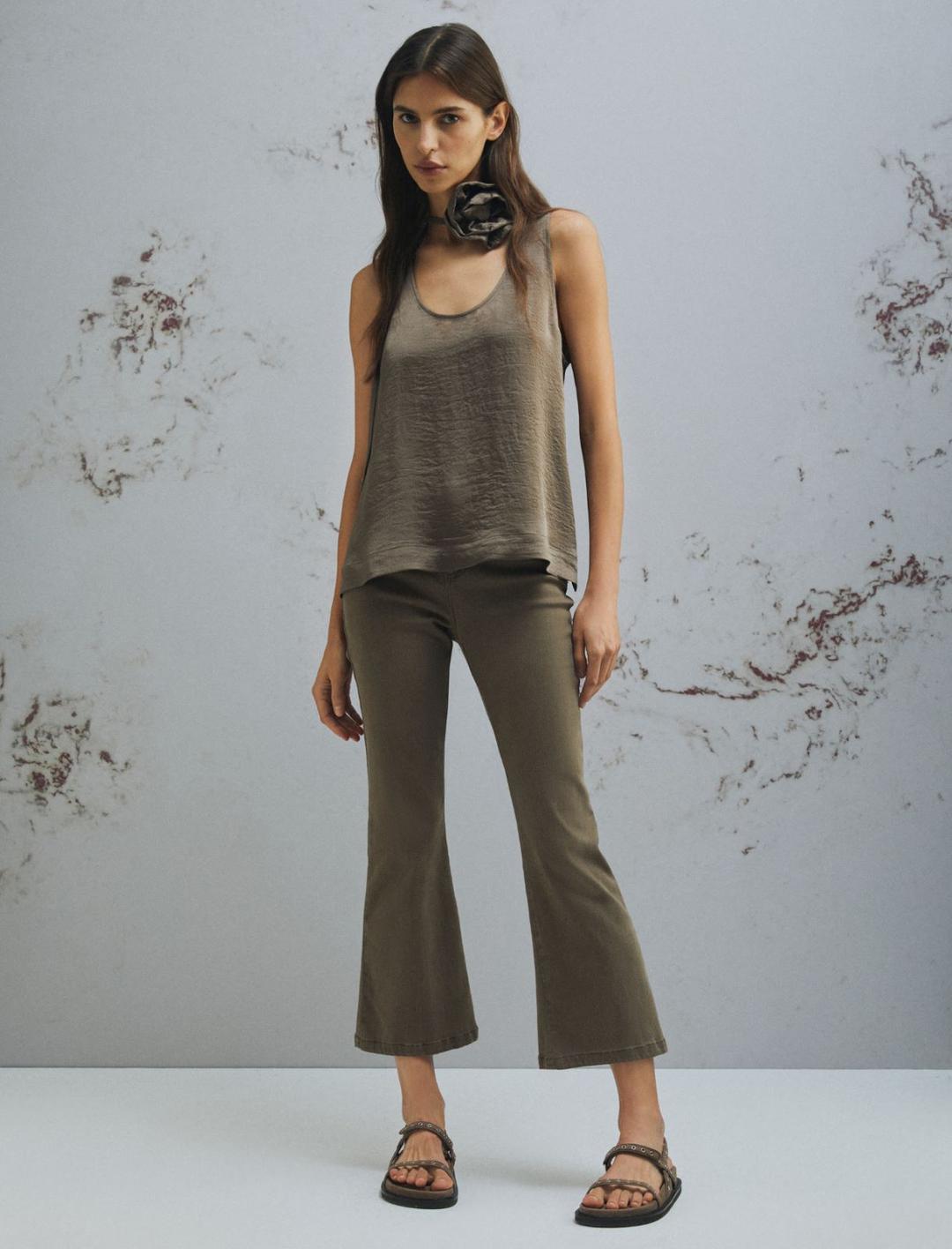 Top con fiore abbinato | Marella Top con fiore abbinato - 2 | Marella